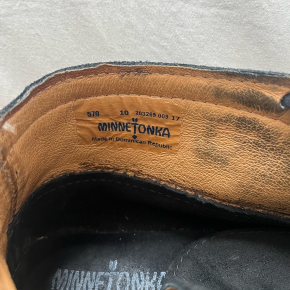 Minnetonka lace moccasins - Picture 2 of 6